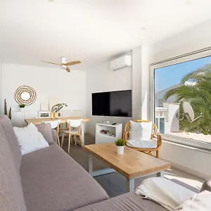Moderno Playa Laguna Apartment